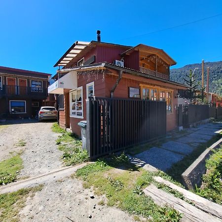 Hostal Robinson Puerto Puyuguapi Εξωτερικό φωτογραφία