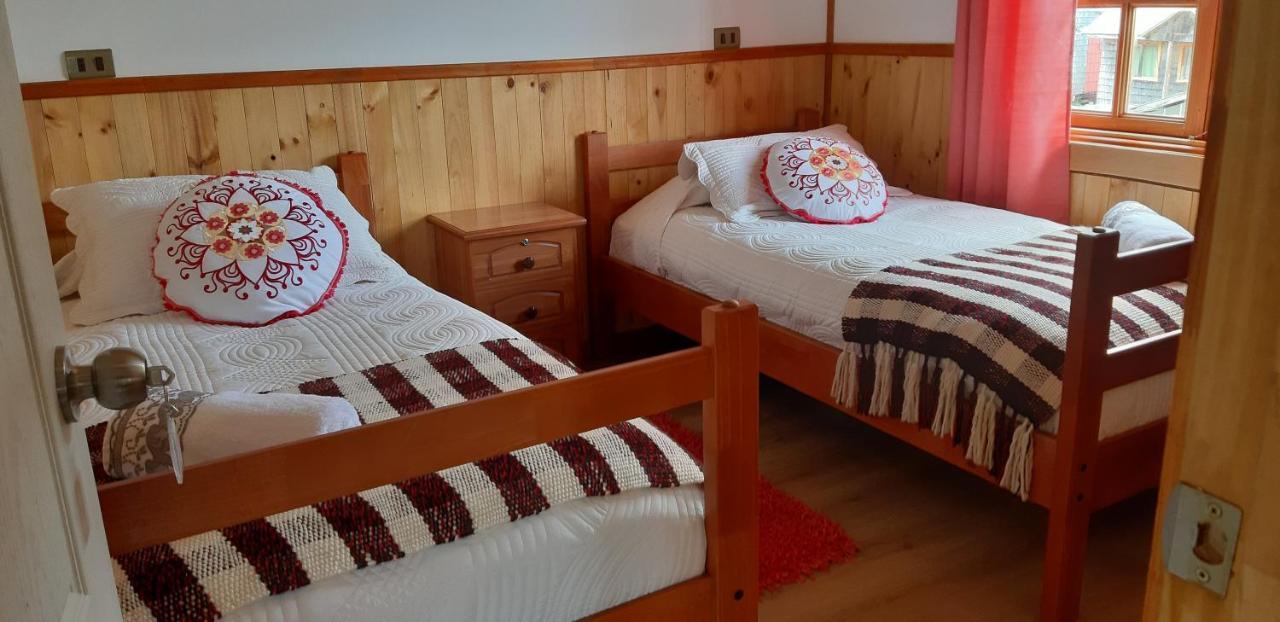 Hostal Robinson Puerto Puyuguapi Εξωτερικό φωτογραφία